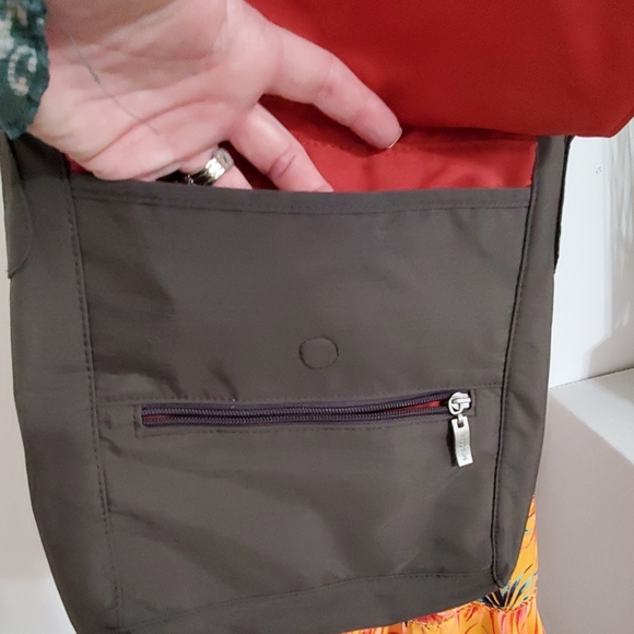 Baggallini Brown crossbody purse - Picture 6 of 8